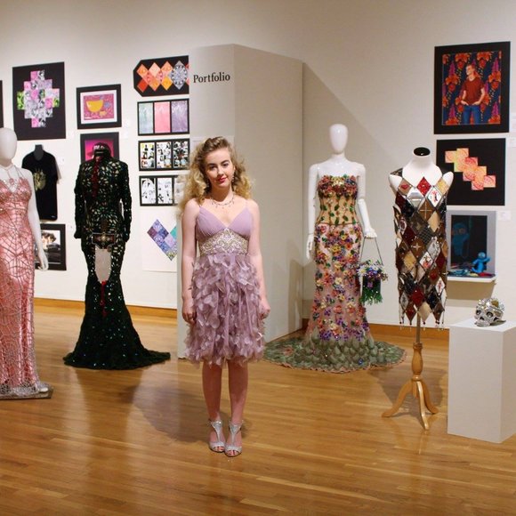 Meet your Posher, Madelyn Kaye! - Picture 8 of 11